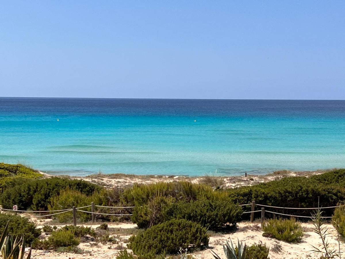 Villa Arenas Del Mar Formentera Es Arenals Exterior foto